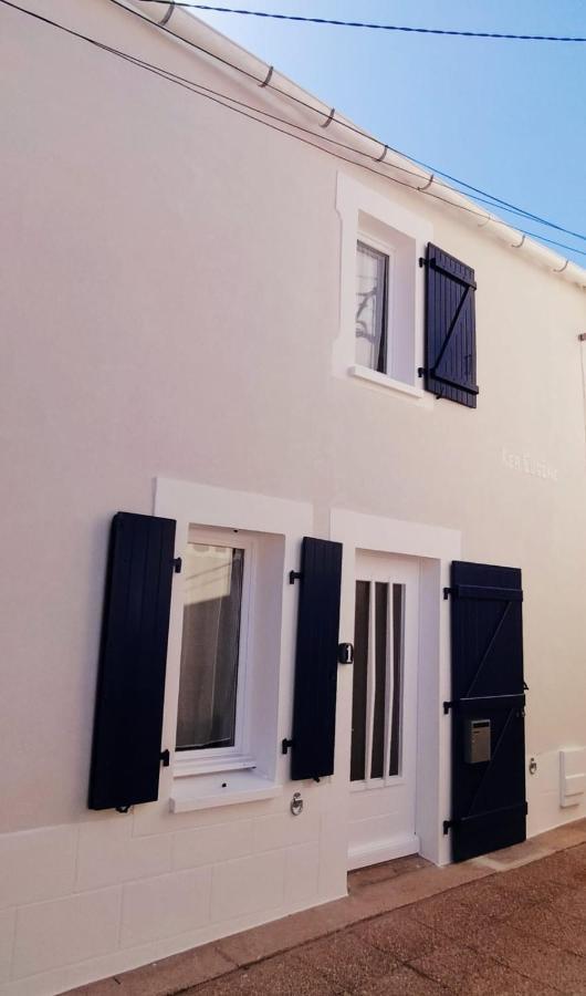 Maison De Pecheur Renovee Avec Cour Proche Du Port Les Sables-dʼOlonne Eksteriør bilde